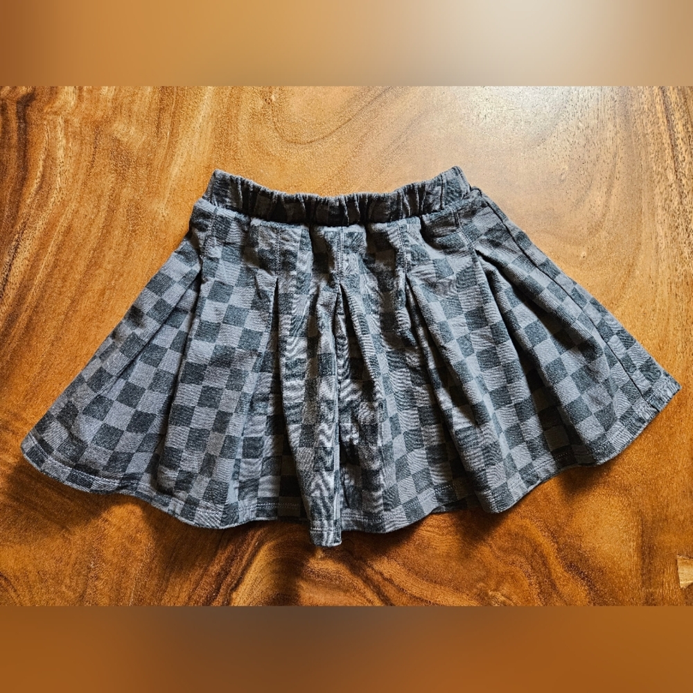 Tea Collection Grey Checkered Pleated Skirt Girls Size 6